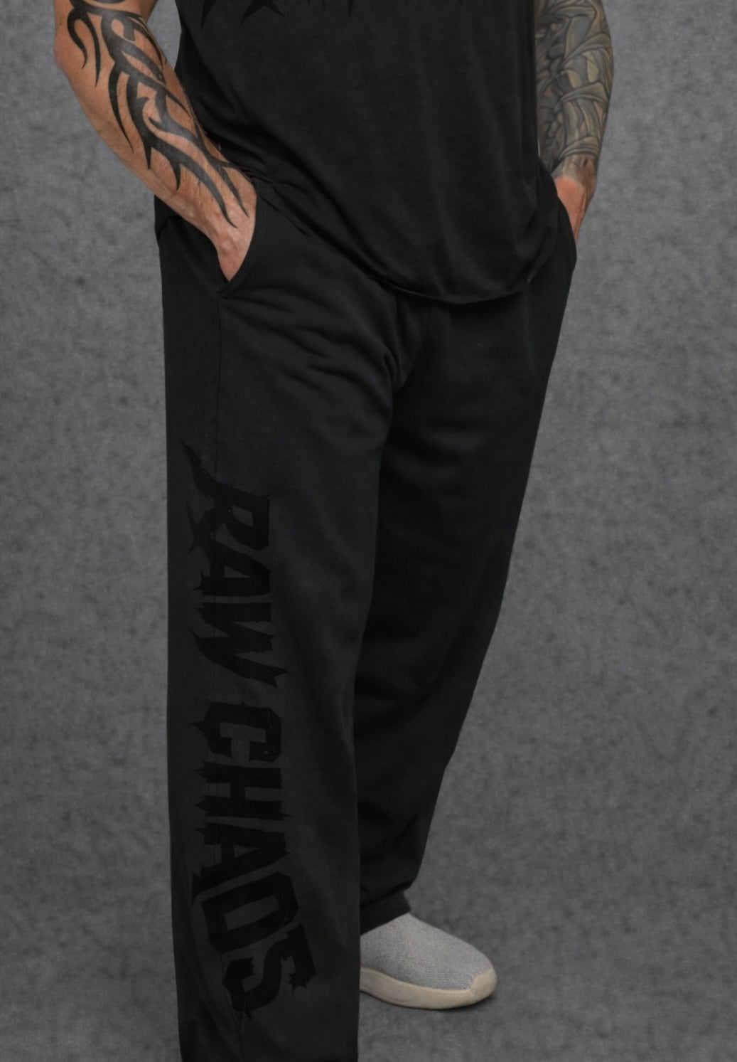 Wide leg pants!  Vamp logo!cotton blend.