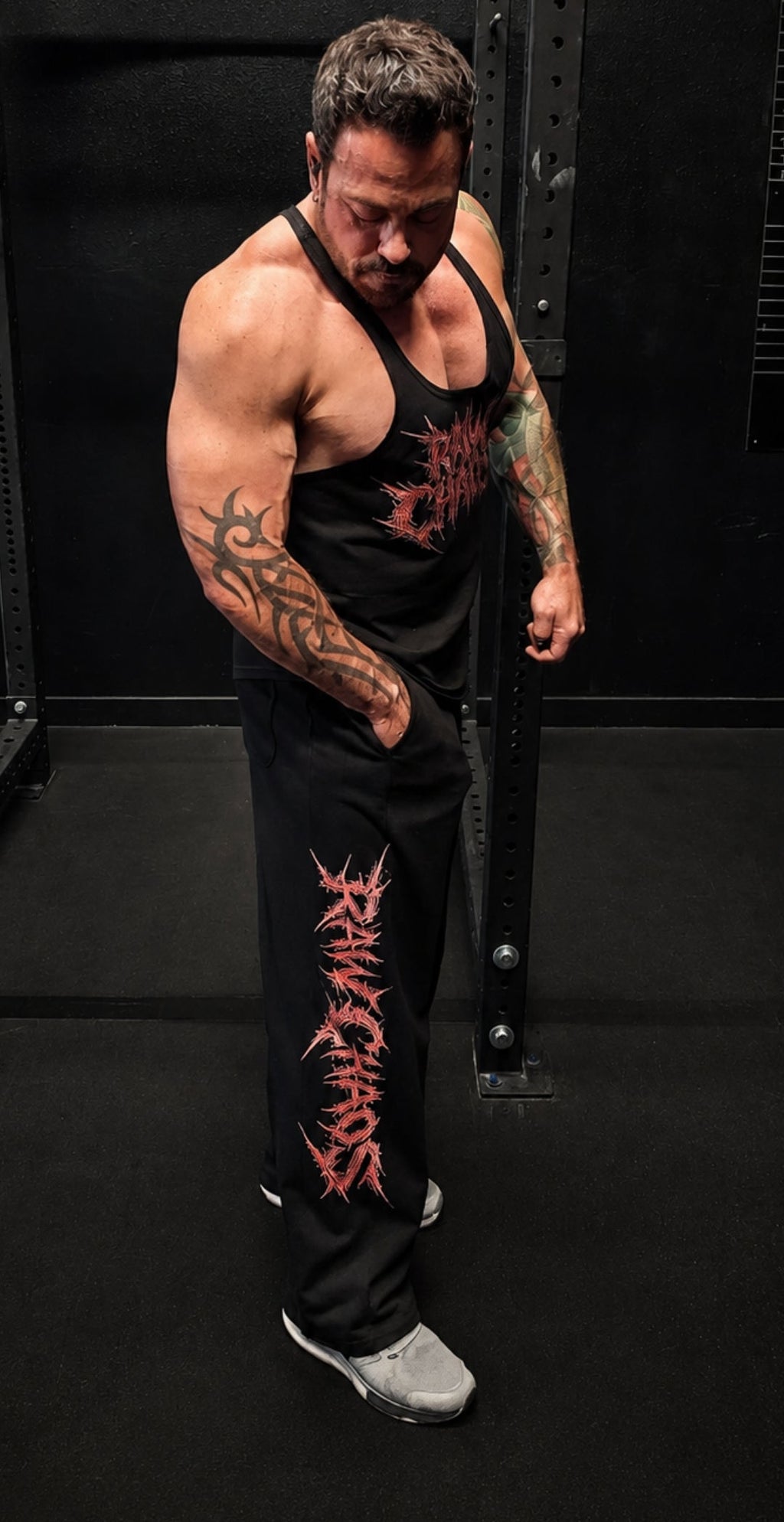 Ultra wide leg pants! 3D Thorns logo in red.